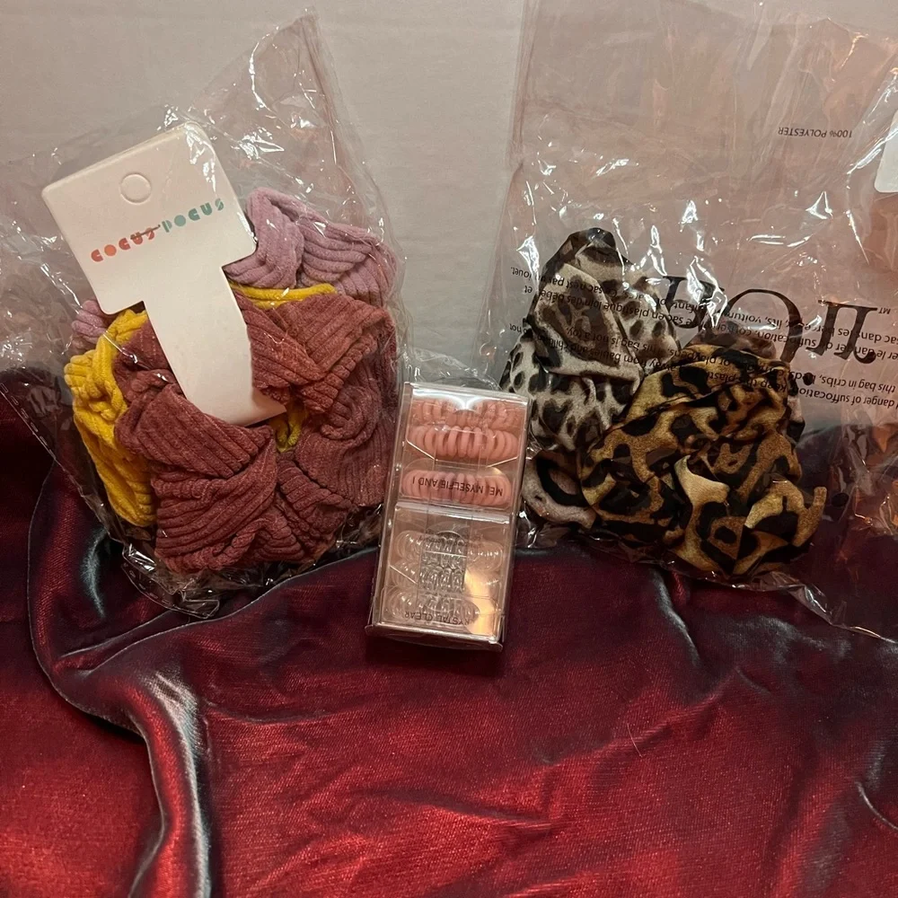 Hair Accessory Bundle - New! - Picture 1 of 3